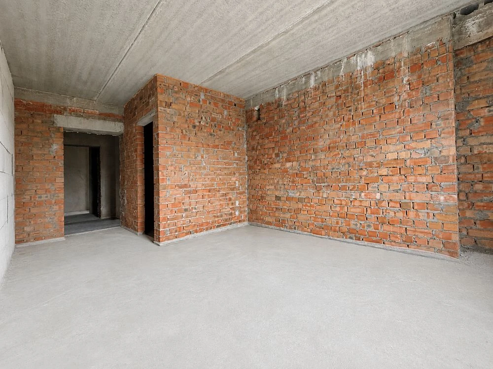 PRICE BELOW MARKET VALUE! Selling a studio apartment