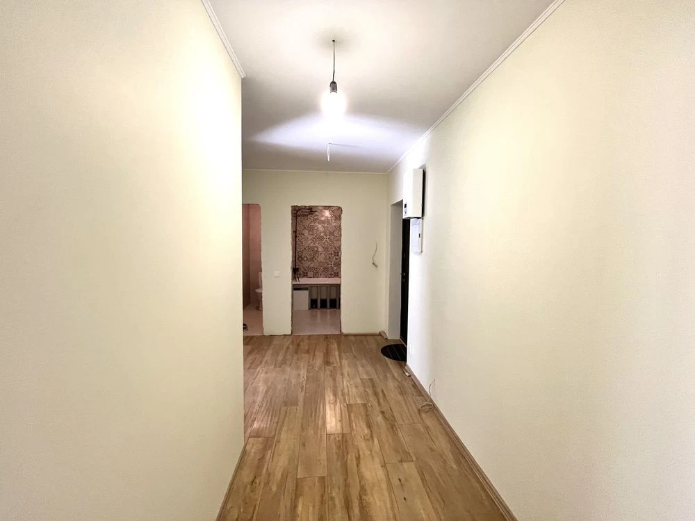 New modern two-bedroom apartment with renovation in Bucha. Urgent sale
