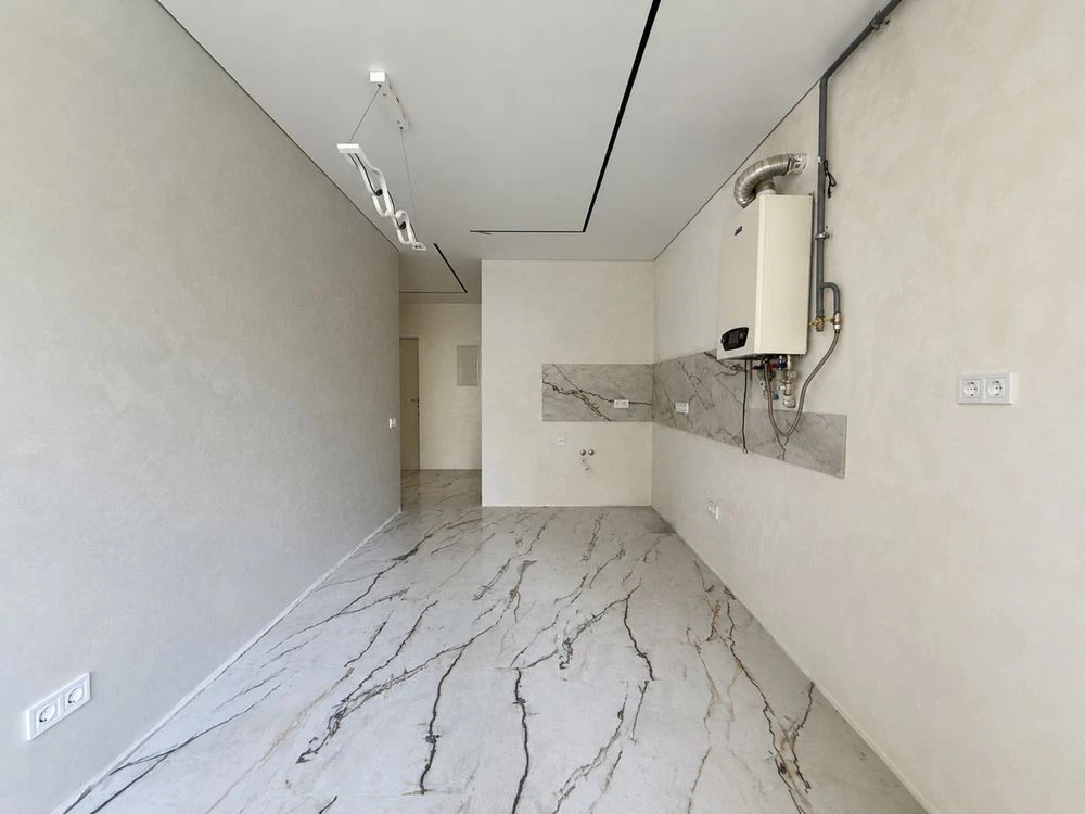 Two-bedroom apartment with high-quality renovation and an incredible view