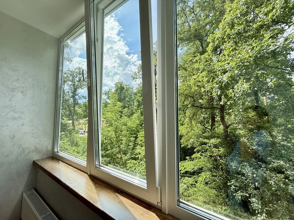 Two-bedroom apartment with high-quality renovation and an incredible view