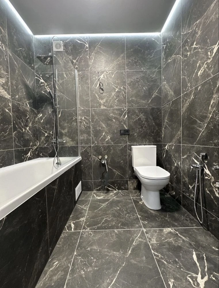 GREAT OFFER !! Selling 1-bedroom apartment with new renovation