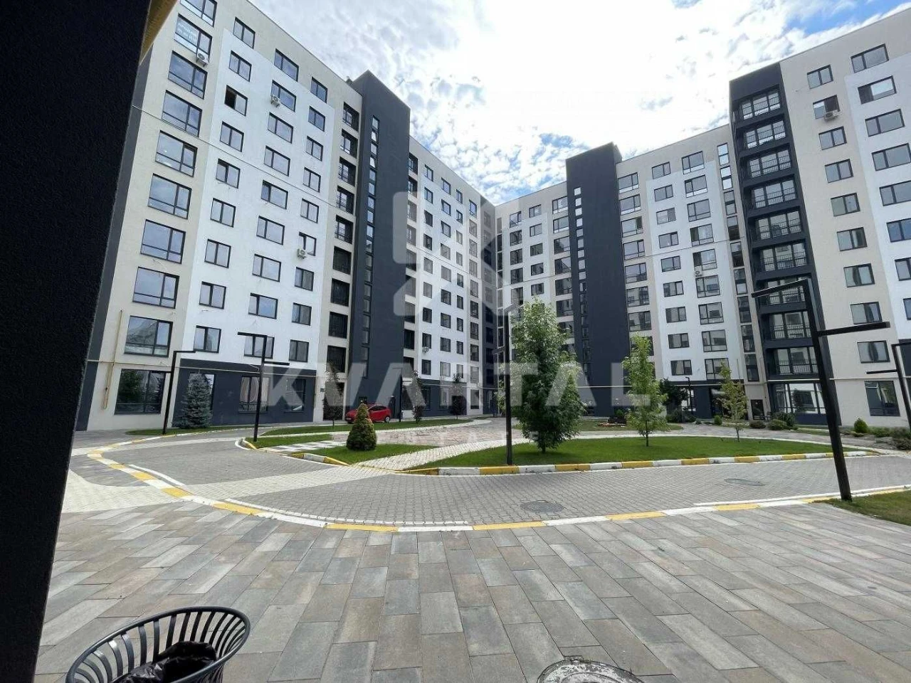 Терміново! Двокімнатна квартира під ремонт, двушка біля ЖК І