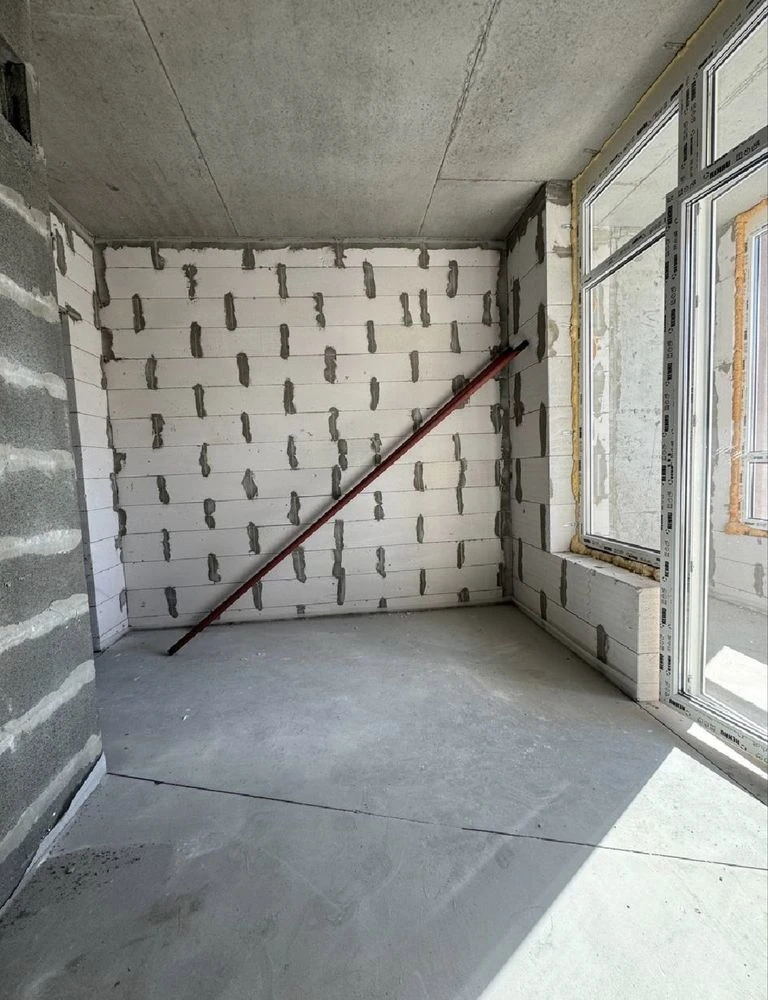 Great 1-bedroom apartment in Bucha! GAS HEATING + boiler included in price!