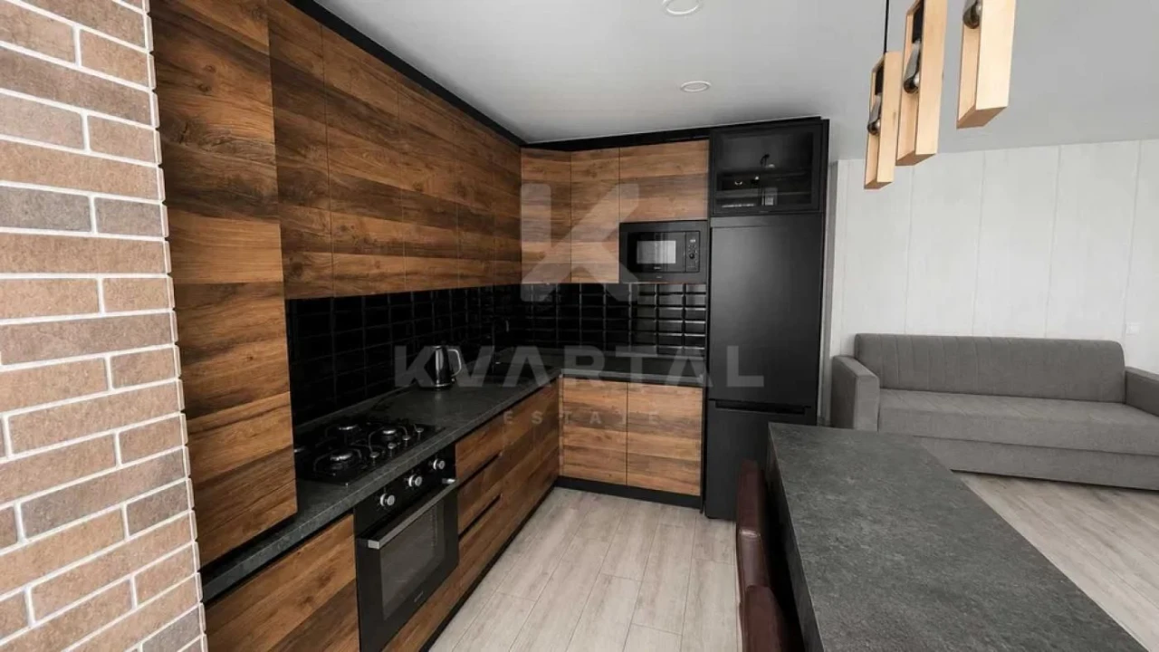 For Sale: 2-room apartment with a kitchen of 32 m2 in the Kontinent residential complex!