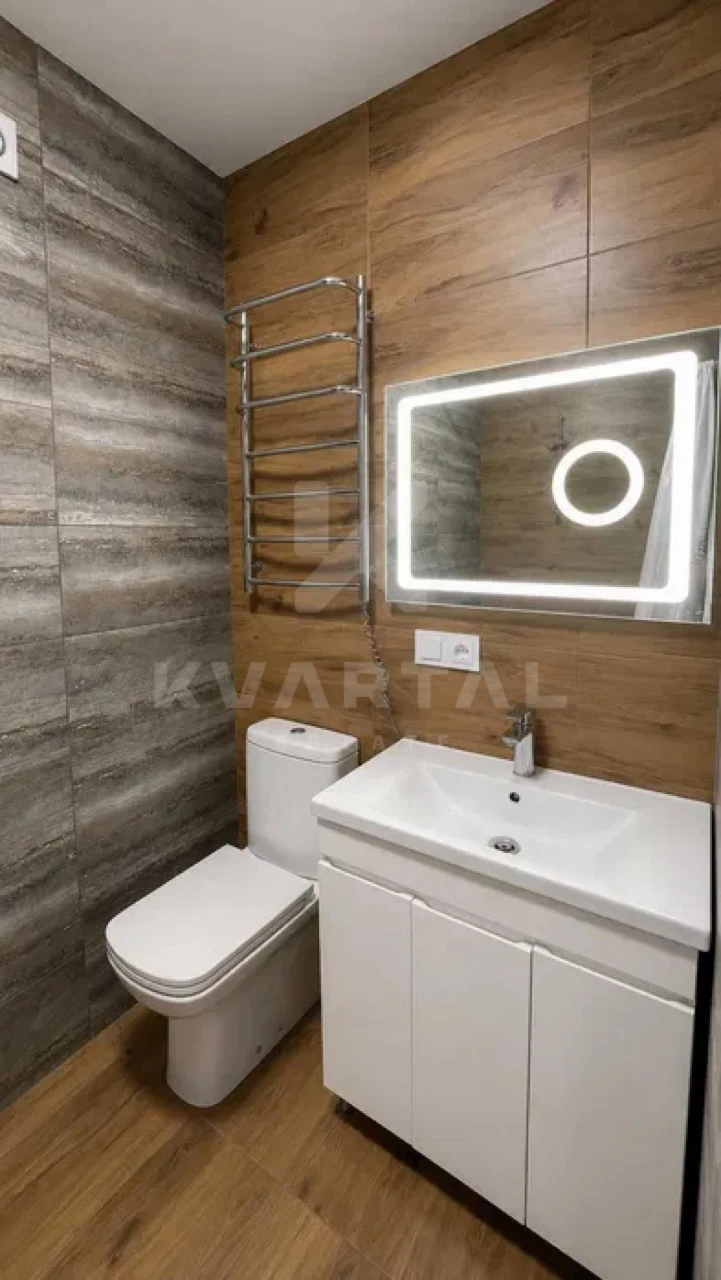 For Sale: 2-room apartment with a kitchen of 32 m2 in the Kontinent residential complex!