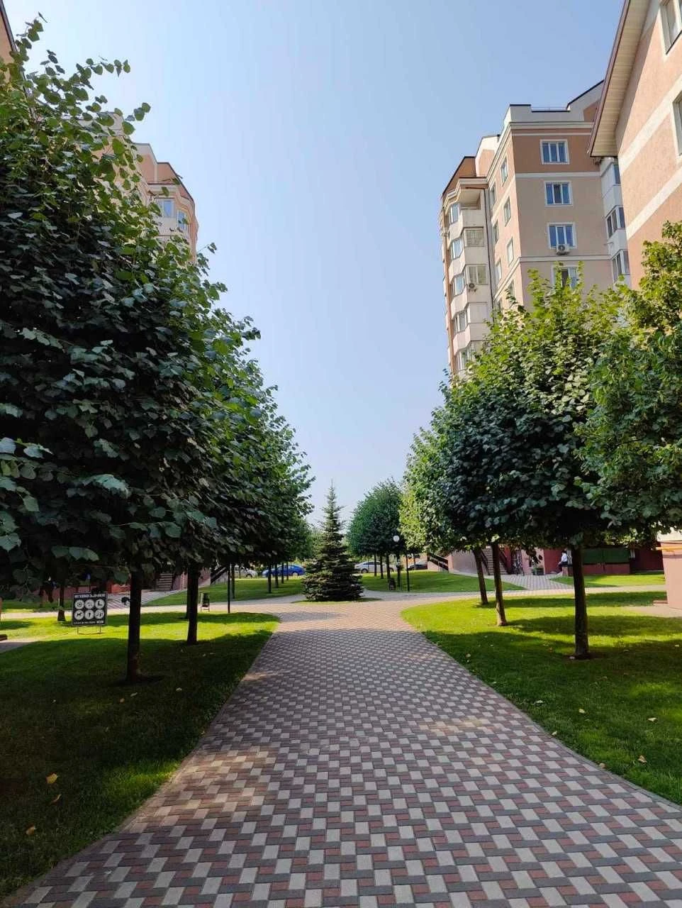 Продам однокімнатну квартиру повністю укомплектовану меблями