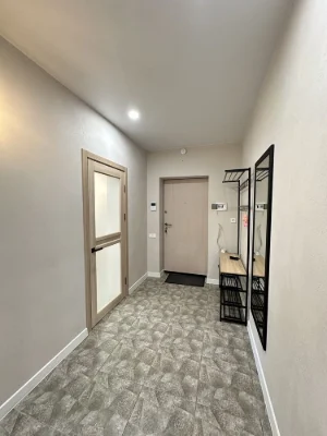 City center, McDonald's area, 3-room apartment in Great Europe, NEW