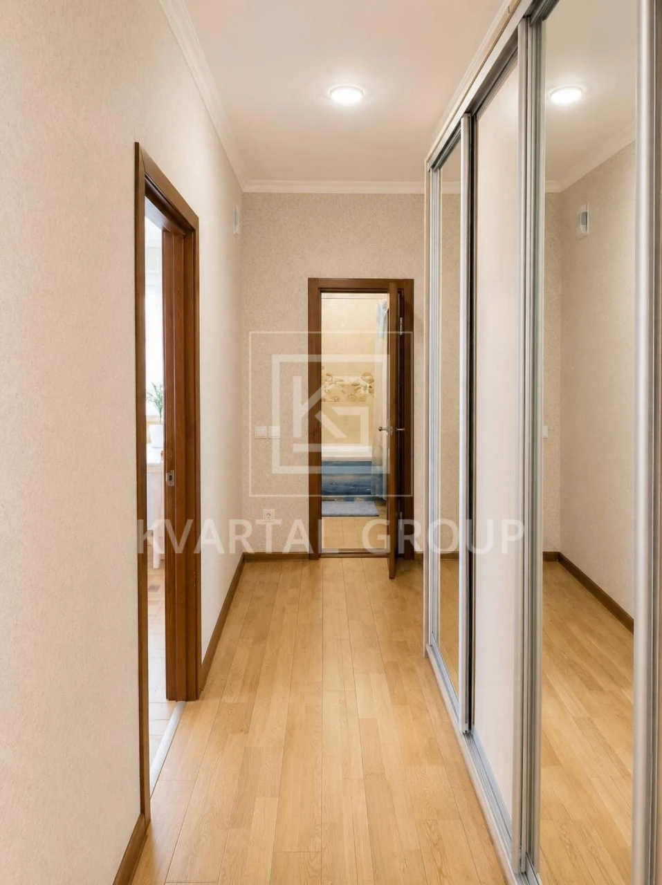 Buch, Kyiv City Building. 2-Room Apartment with Renovation