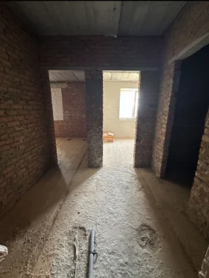 Gas! Suitable for renovation! Minimal finishing! One-room apartment