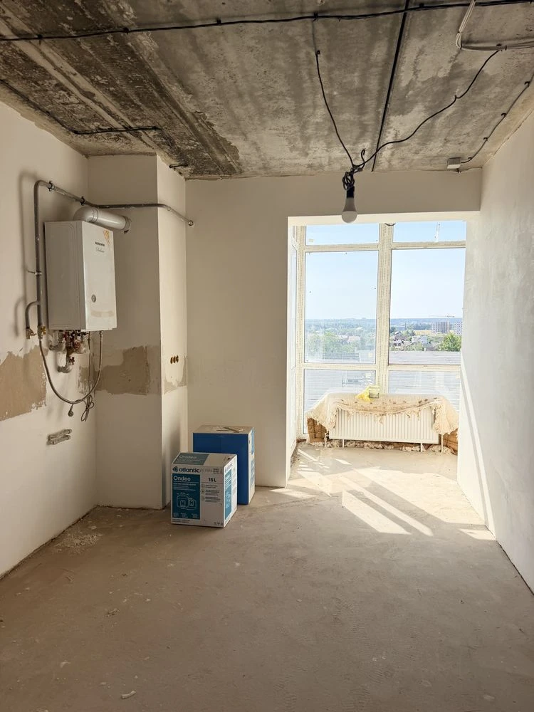 Two-room apartment! Near Avenue! GAS, BALCONY!