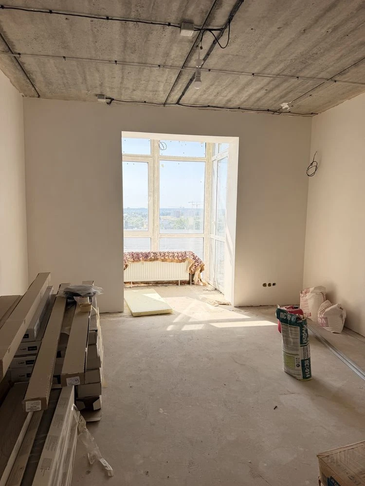 Two-room apartment! Near Avenue! GAS, BALCONY!