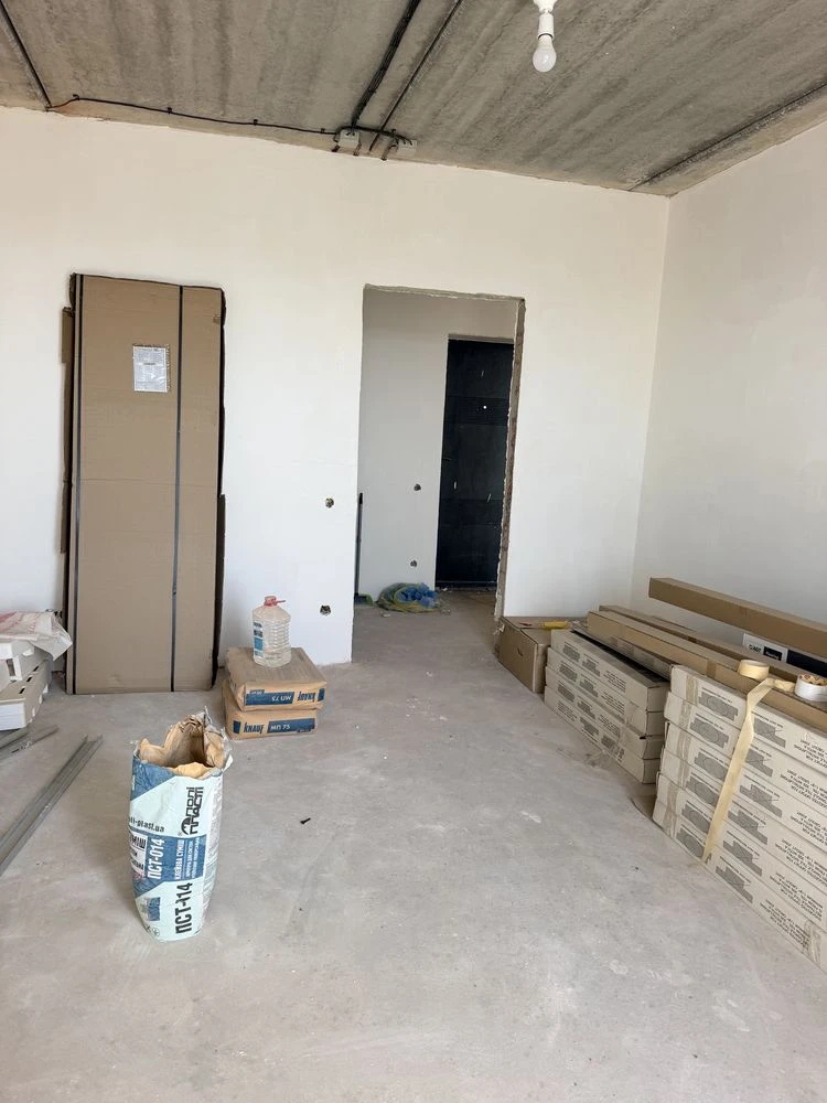 Two-room apartment! Near Avenue! GAS, BALCONY!