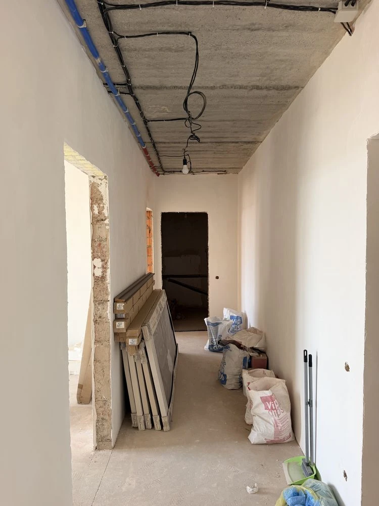 Two-room apartment! Near Avenue! GAS, BALCONY!