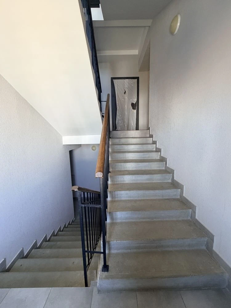 Two-room apartment! Near Avenue! GAS, BALCONY!