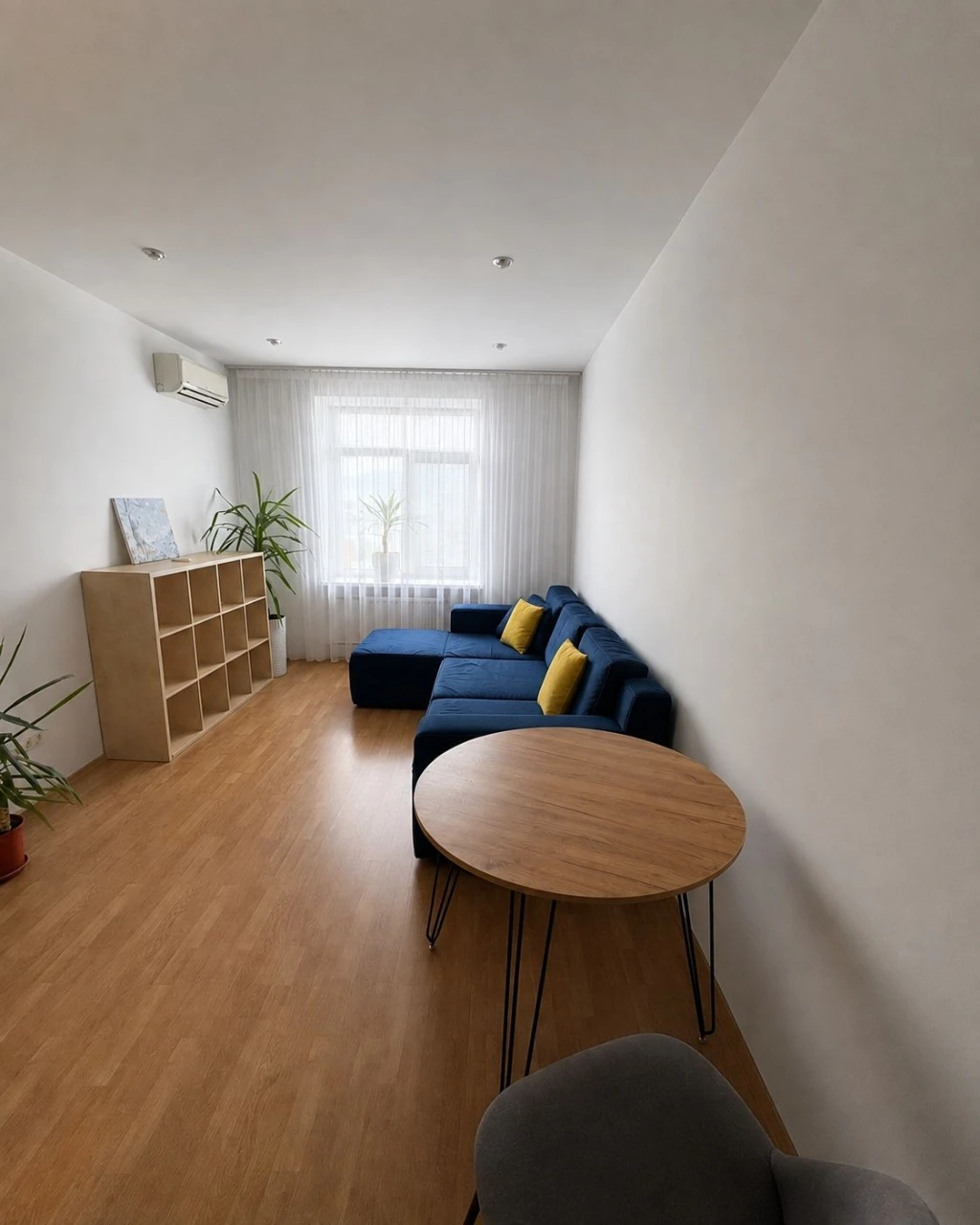 Apartment 45m2, good condition, minimal finishing, near El