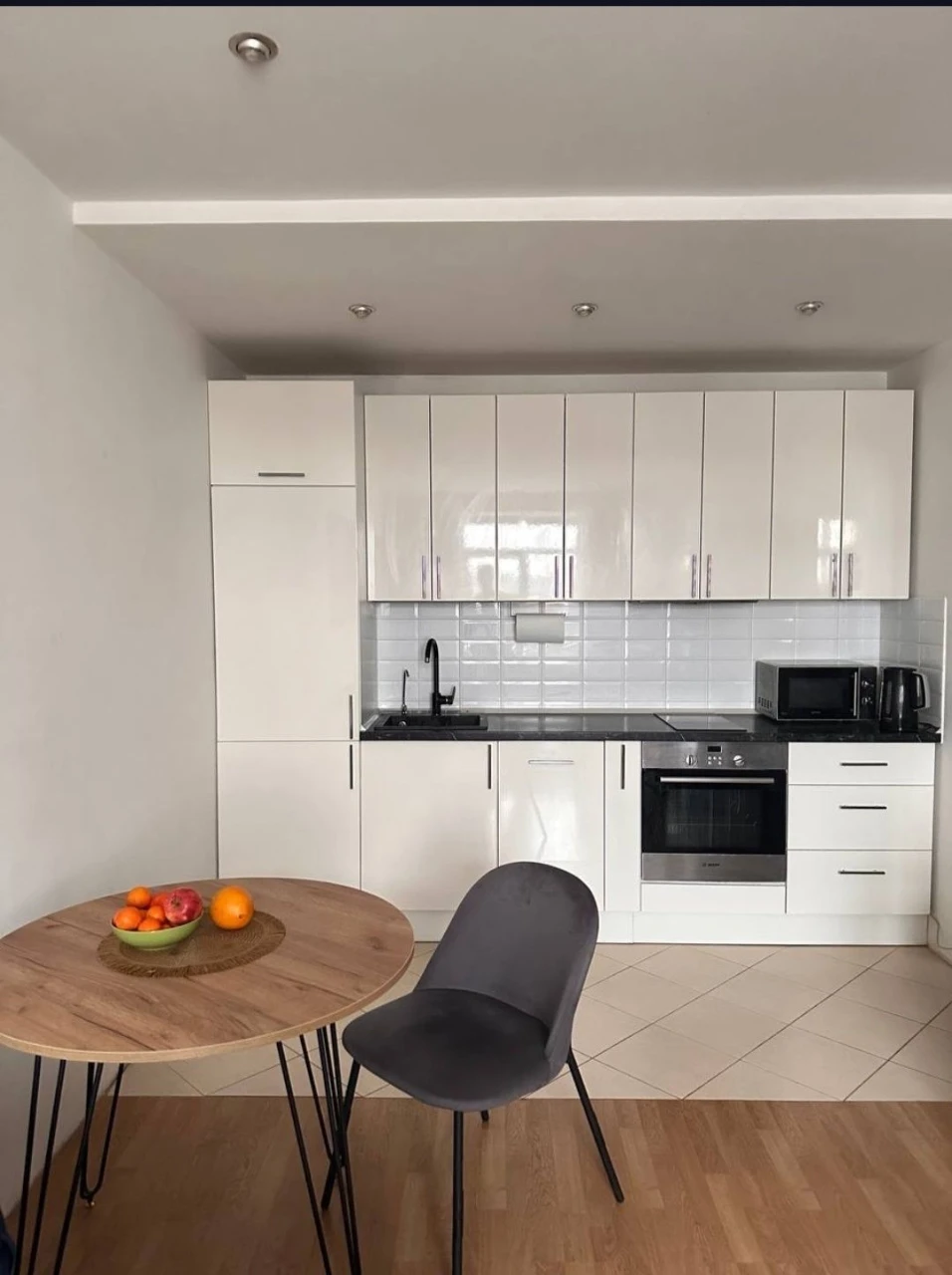 Apartment 45m2, good condition, minimal finishing, near El
