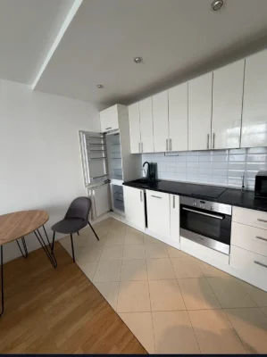 Apartment 45m2, good condition, minimal finishing, near El