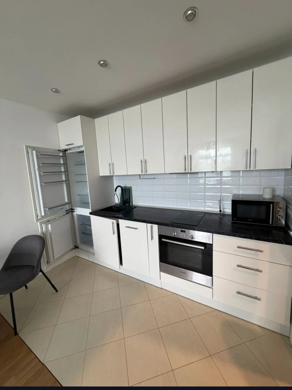Apartment 45m2, good condition, minimal finishing, near El