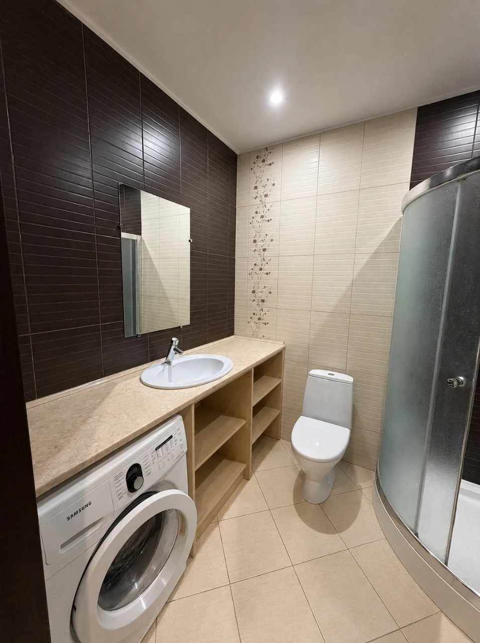 Apartment 45m2, good condition, minimal finishing, near El