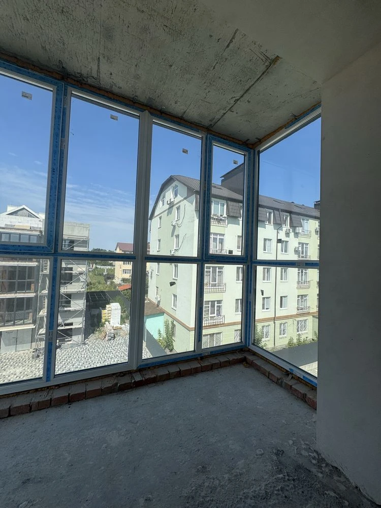 CHEAPEST 1-bedroom apartment! IN A FINISHED building! Plenty of parking spaces,