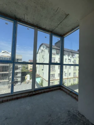 CHEAPEST 1-bedroom apartment! IN A FINISHED building! Plenty of parking spaces,