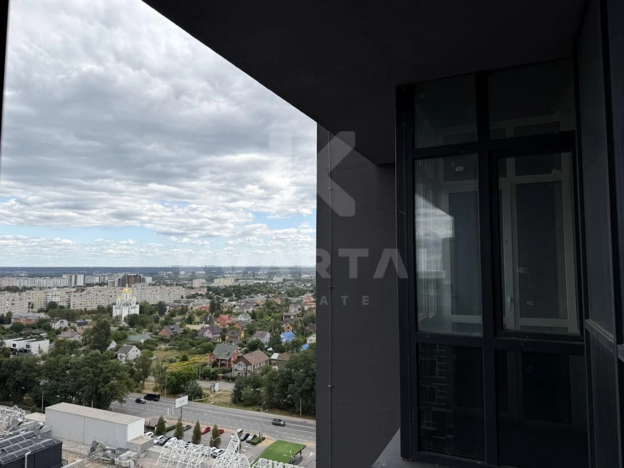 Дворівнева квартира 120 м2 з терасою 67 м2 у ЖК бізнес класу