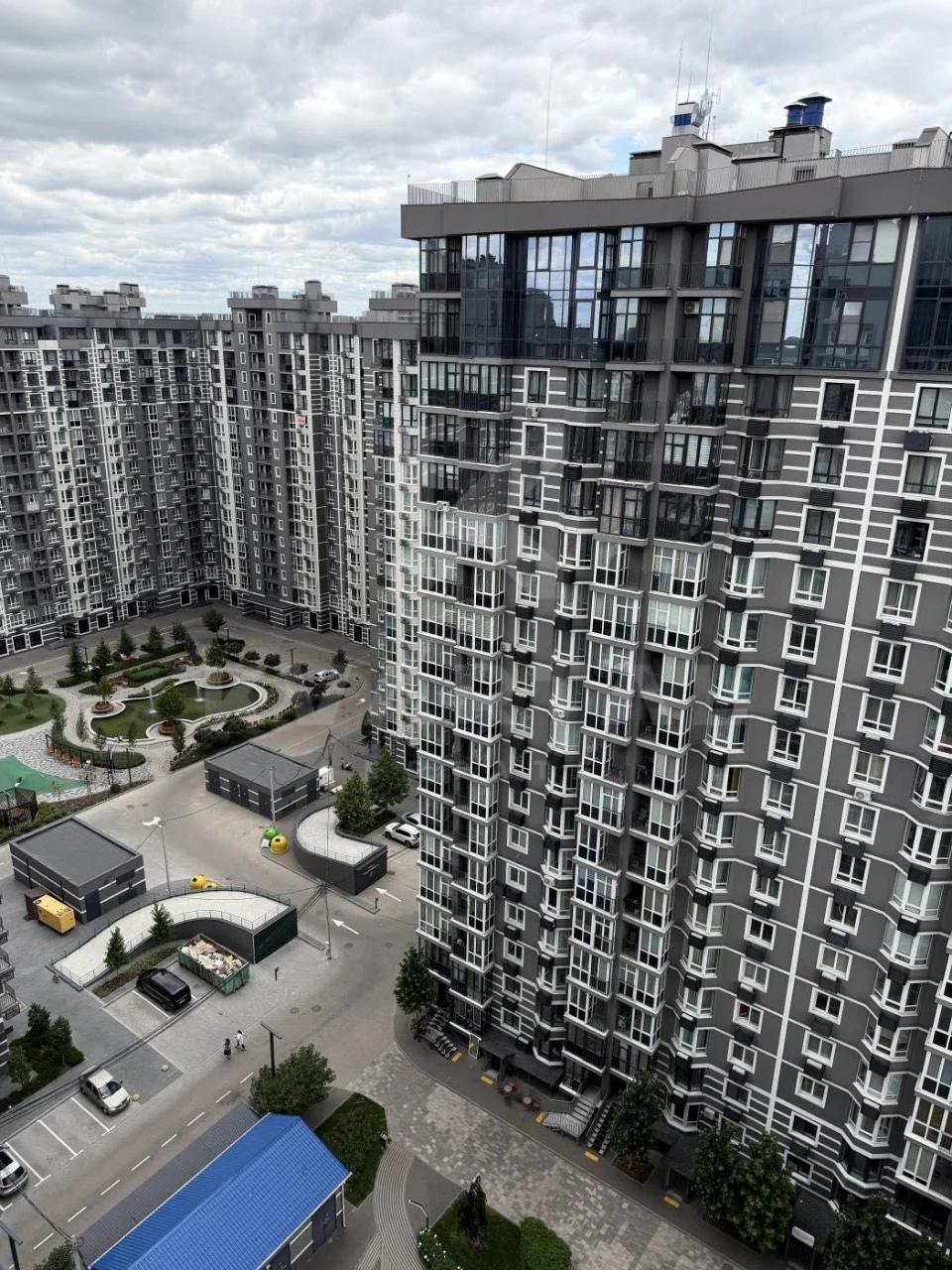 Дворівнева квартира 120 м2 з терасою 67 м2 у ЖК бізнес класу
