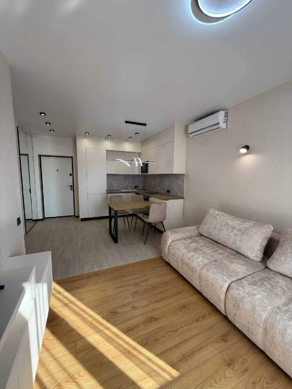 Sale of 1-room apartment Park Royal