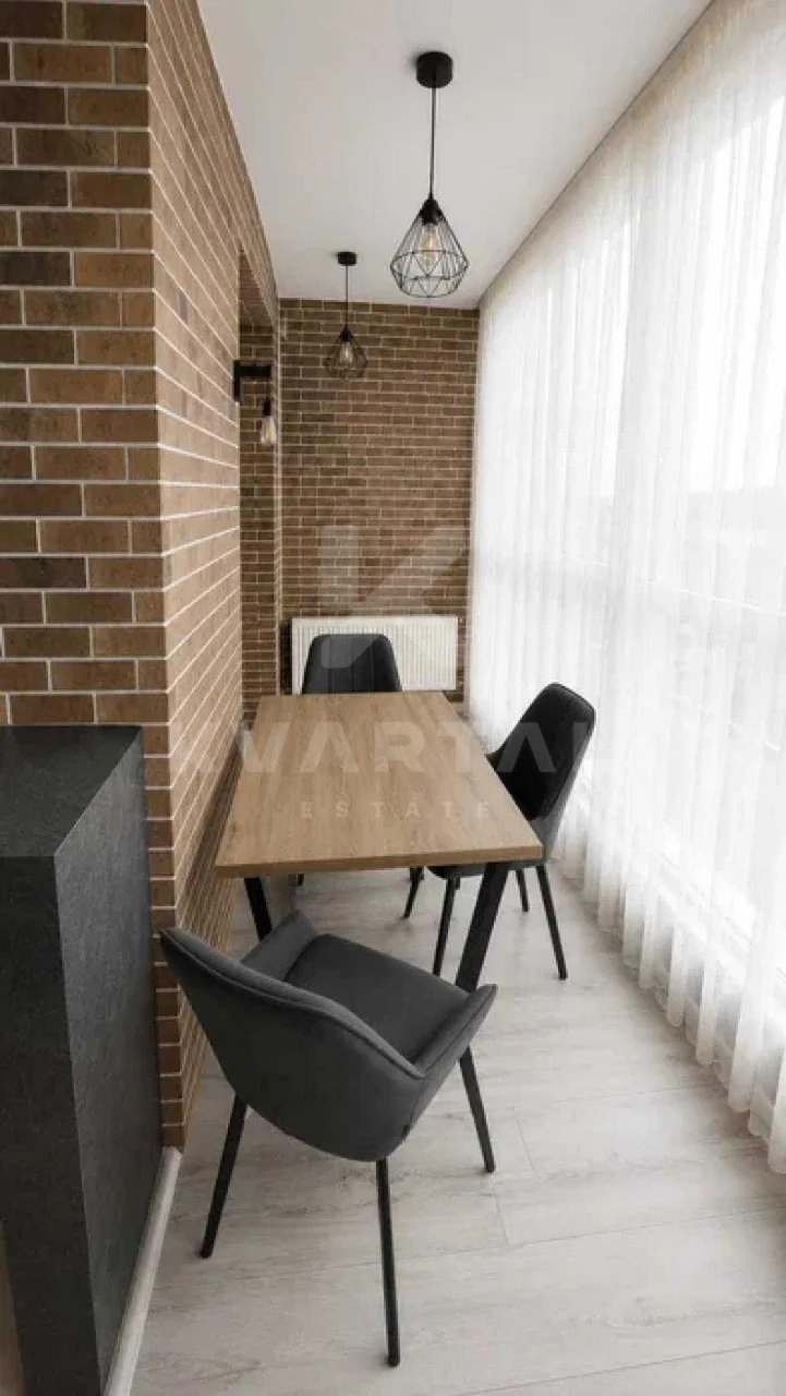 Sale of a 2-room apartment with stylish renovation and combined kitchen-living room