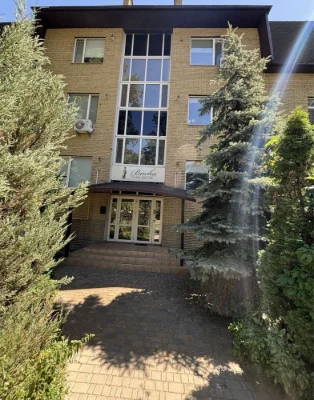 For Sale URGENT 2-bedroom apartment renovated with gas Буча