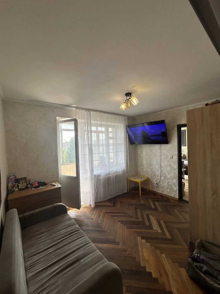 Two-room apartment in Bucha! Near school! Certificate! Available