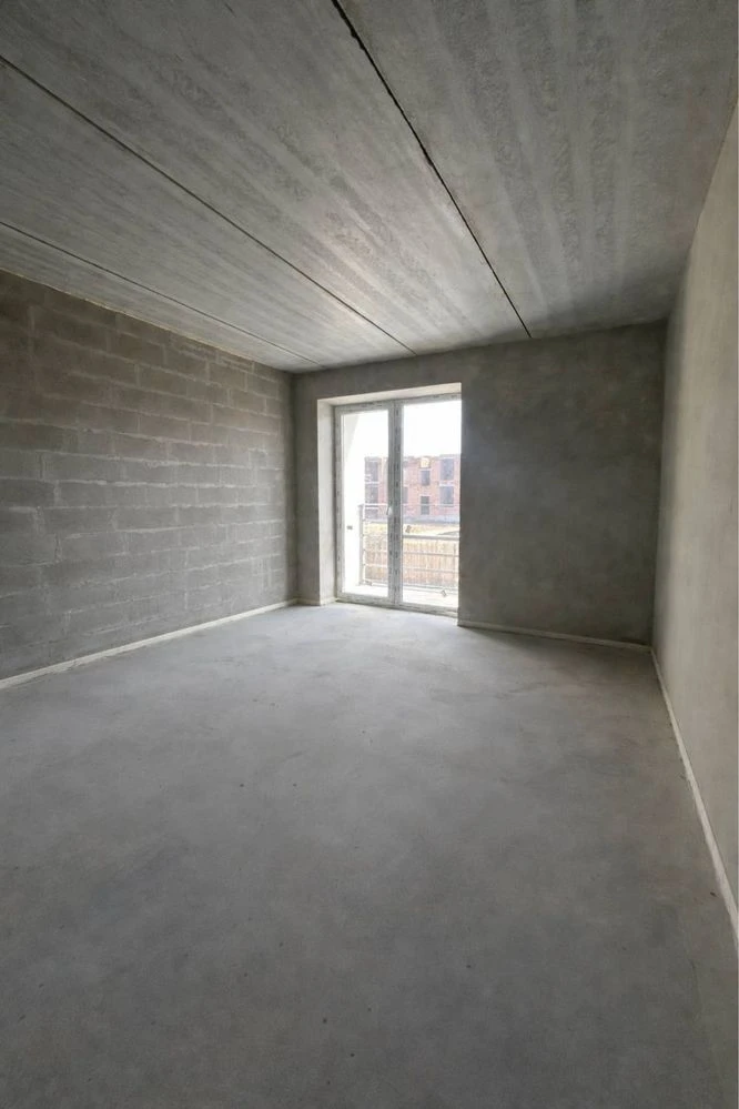 For Sale: 1-bedroom apartment near the park! Gas heating. Balcony