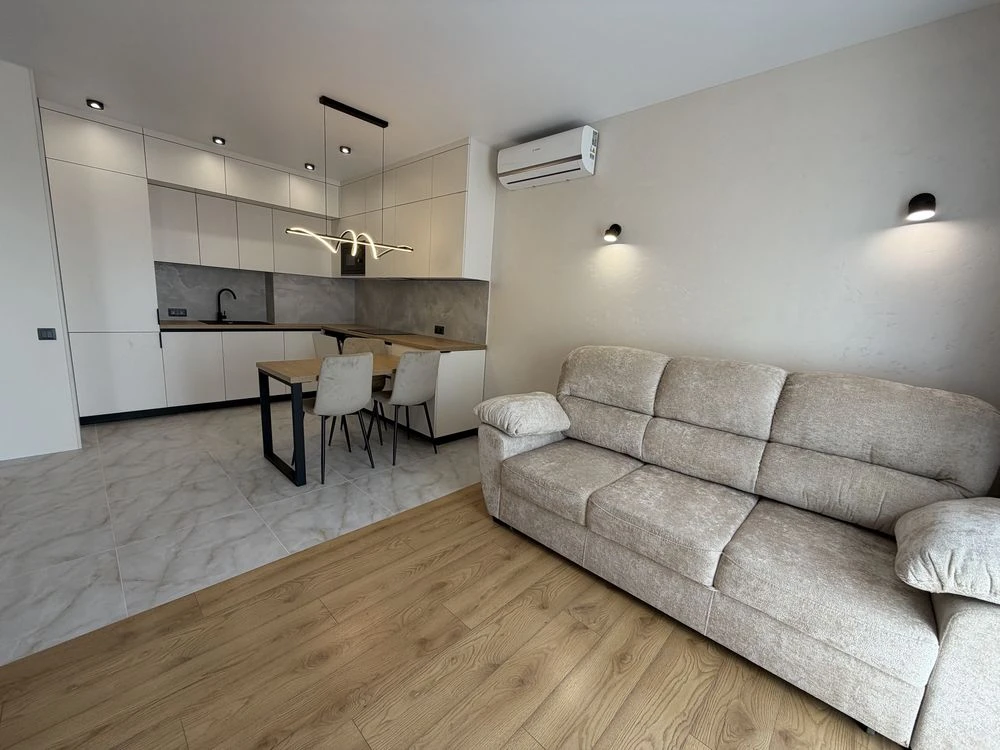 For Sale: 1-bedroom apartment 38 sq.m. in Bucha. Derzhavni str