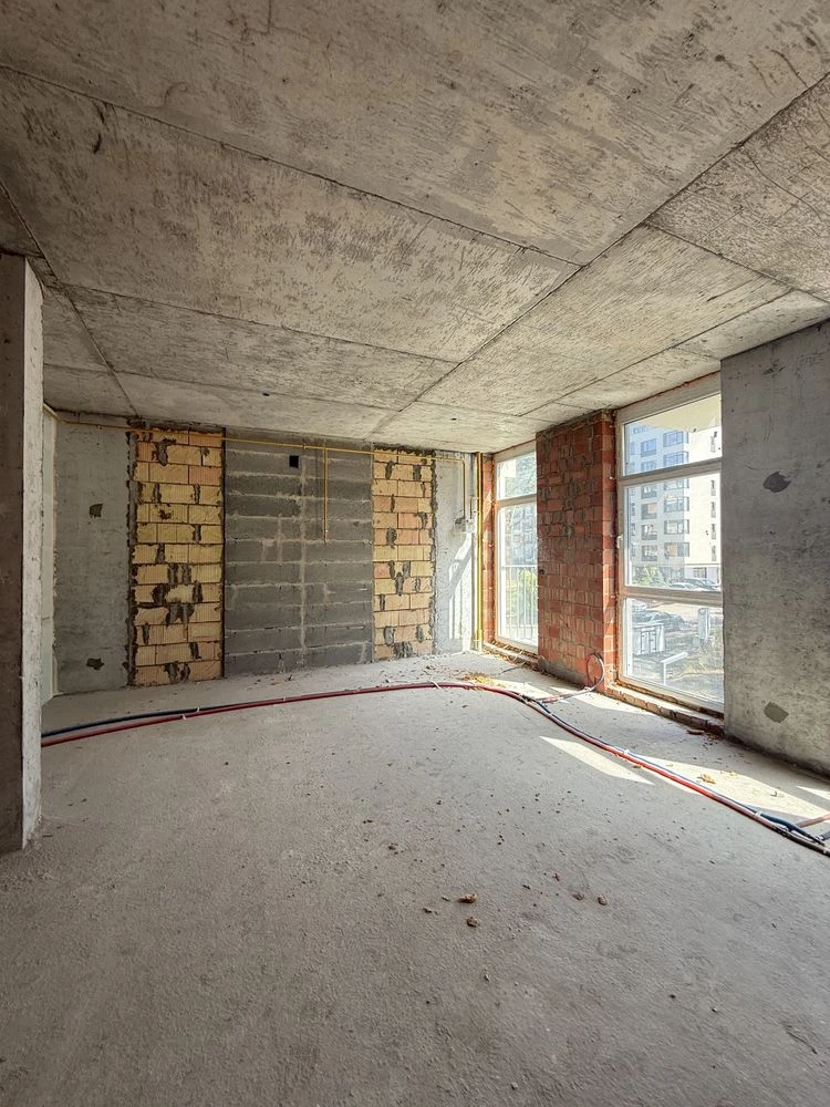 2-bedroom apartment for sale, under renovation, all state programs available, 2
