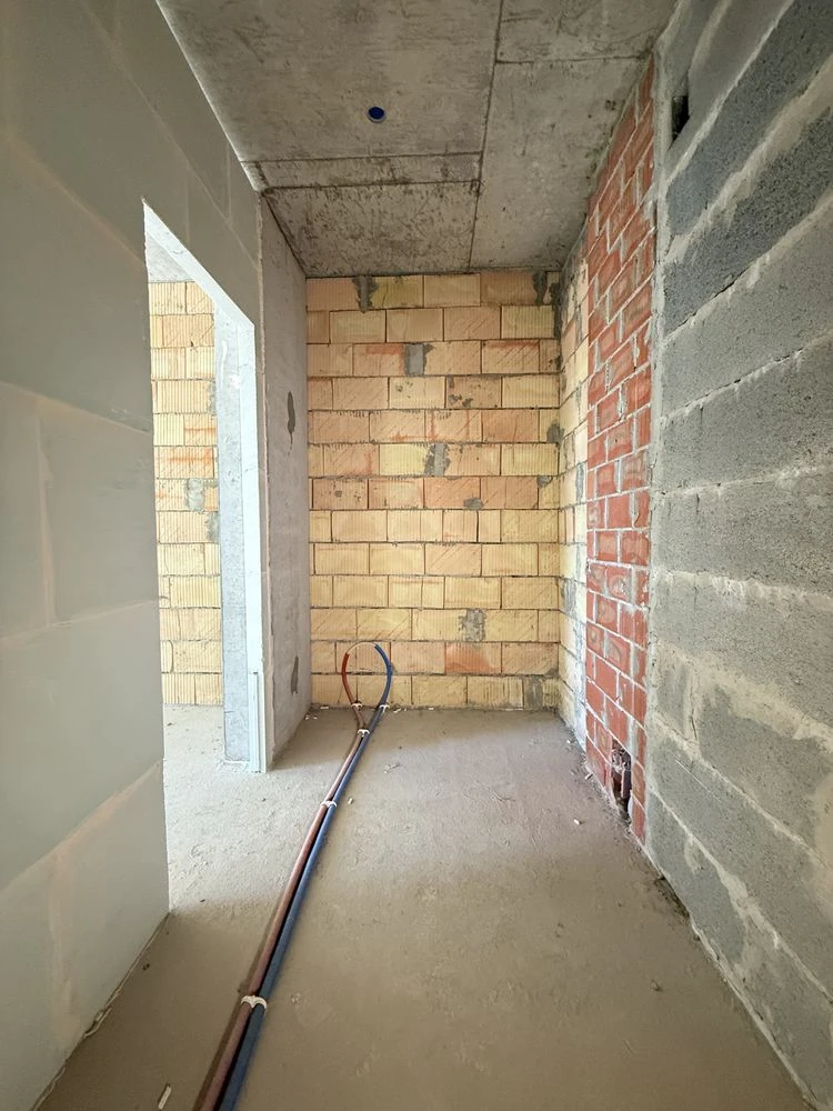 2-bedroom apartment for sale, under renovation, all state programs available, 2