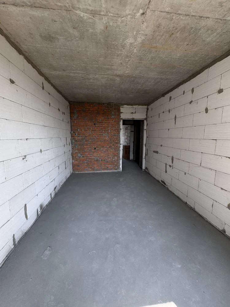 Great Offer! Apartment in a Completed Building! No Commission!