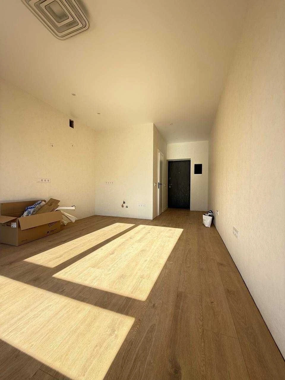 Apartment for sale with new renovation. Price TOP