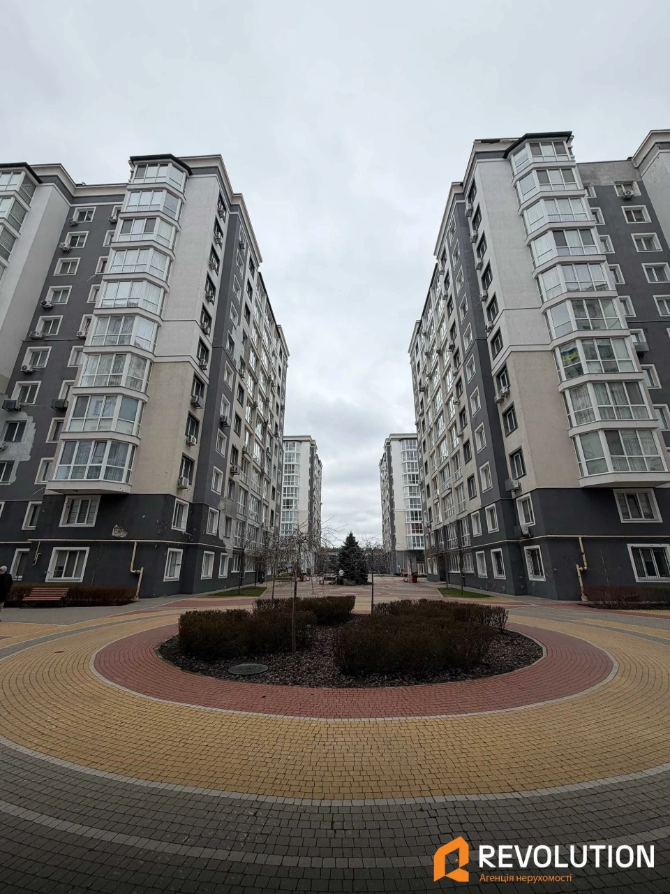 Без комісії. Продаж 3-кімнатної двоповерхової квартири 109,6 м2, ЖК Continent