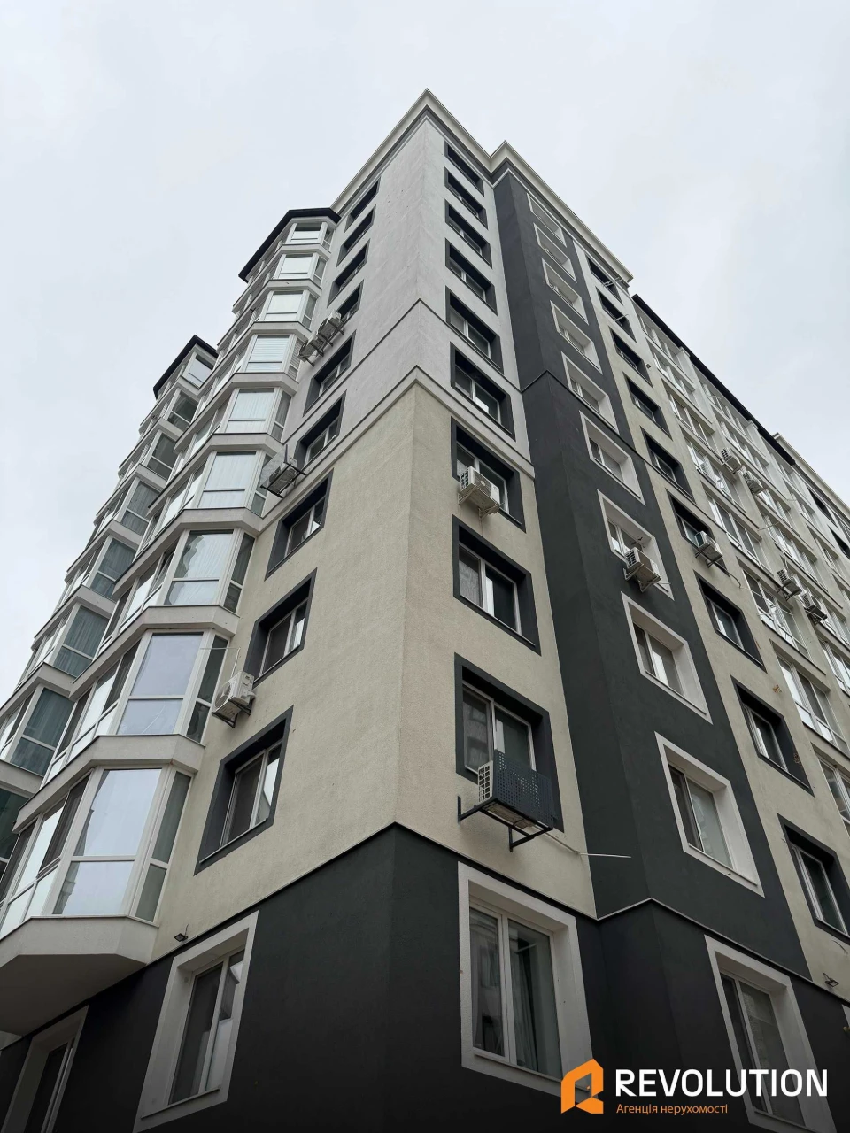 Без комісії. Продаж 3-кімнатної двоповерхової квартири 109,6 м2, ЖК Continent