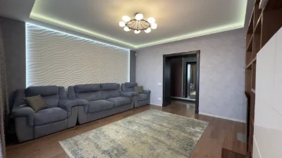 Ексклюзивна 3-кімнатна квартира в центрі Бучі (Нове Шосе). Заїзд