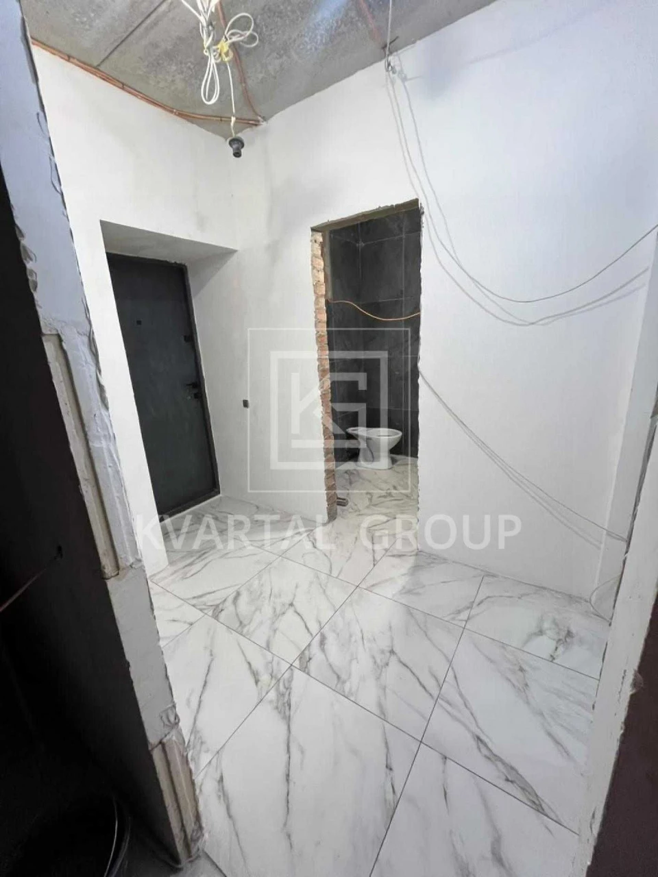 Продажа 1-комнатной квартиры с завершенным ремонтом (37 м²)