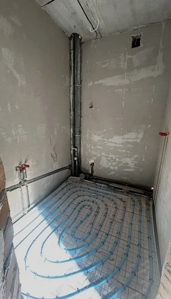 URGENT! Smart apartment with partial renovation! NO COMMISSION!