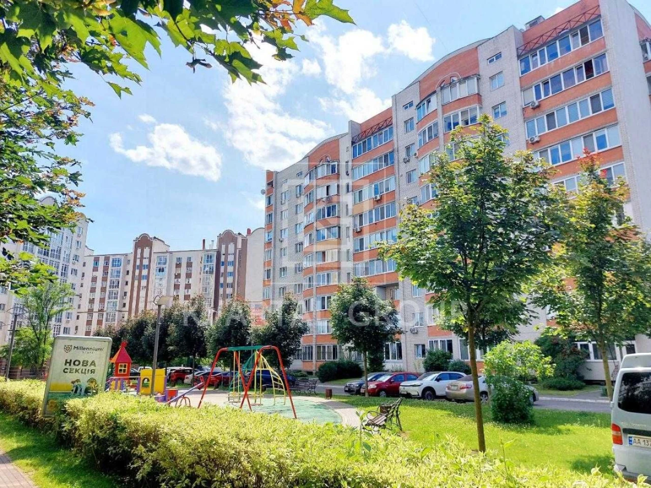 Apartment for Sale: 2-bedroom apartment with renovation in Buch. Certificate, Voucher, and More