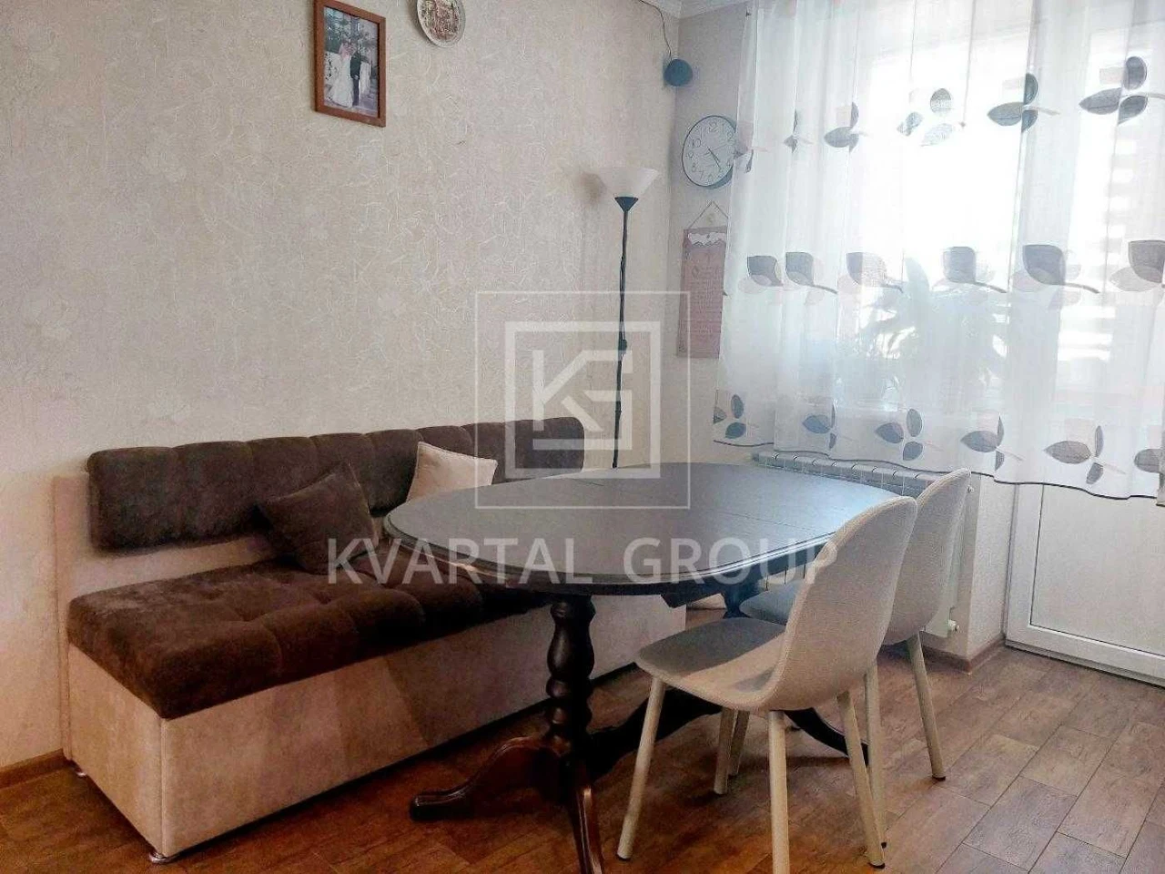 Apartment for Sale: 2-bedroom apartment with renovation in Buch. Certificate, Voucher, and More
