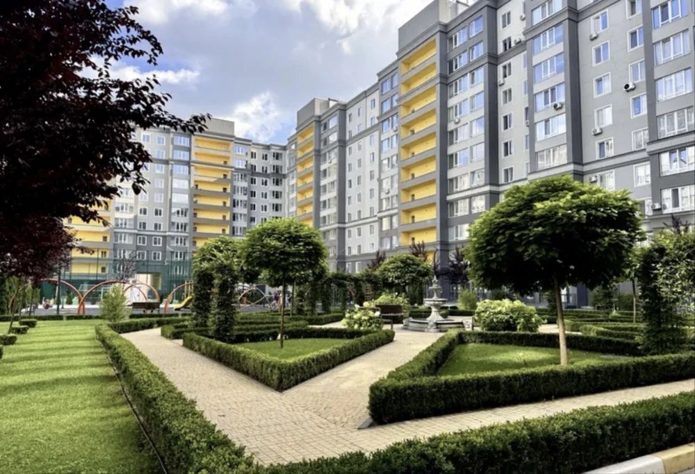 Продам світлу та простору квартиру з максимальним наповнення