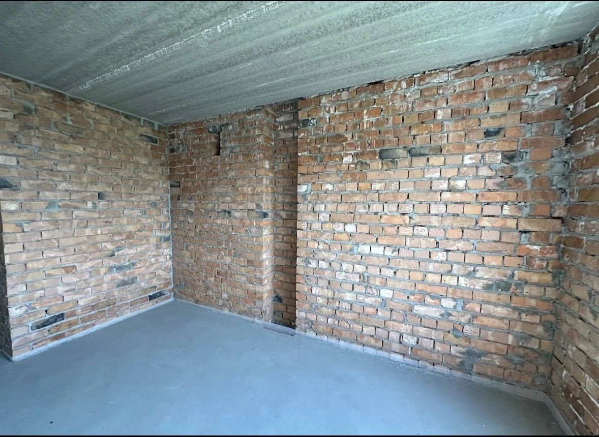 Great price! Selling 1-bedroom apartment. GASIFIED HOUSE. All State P