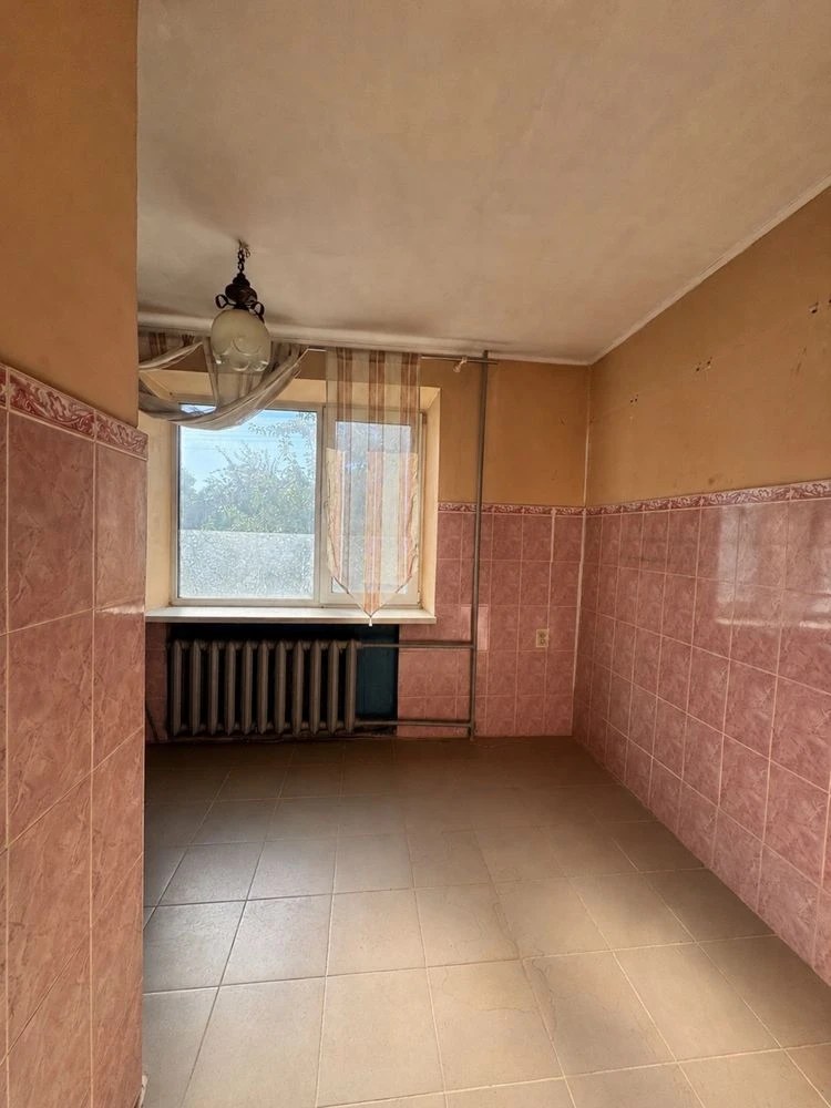 Affordable One-Bedroom Apartment in Bucha!