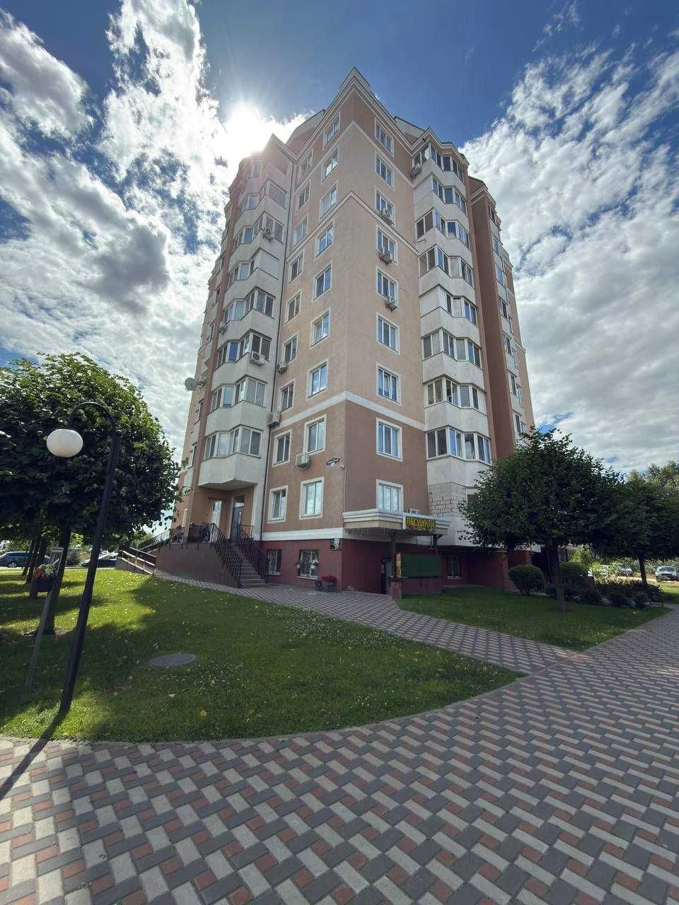 Продаж 1-кімнатної квартири 35,5 кв. м на вул. Бориса Гмирі, 20А