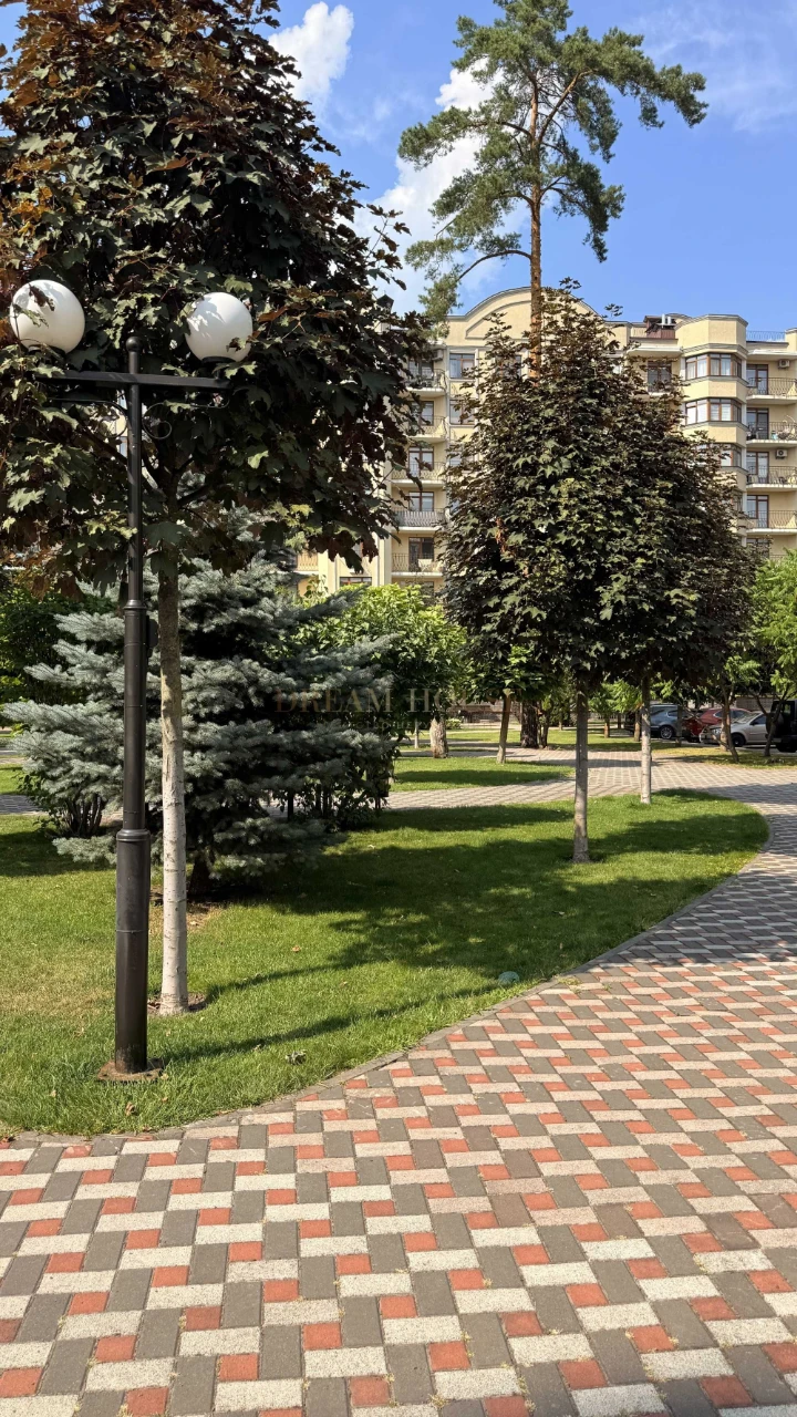 Sale of a 3-bedroom apartment in the "Rich Town" residential complex in Bucha