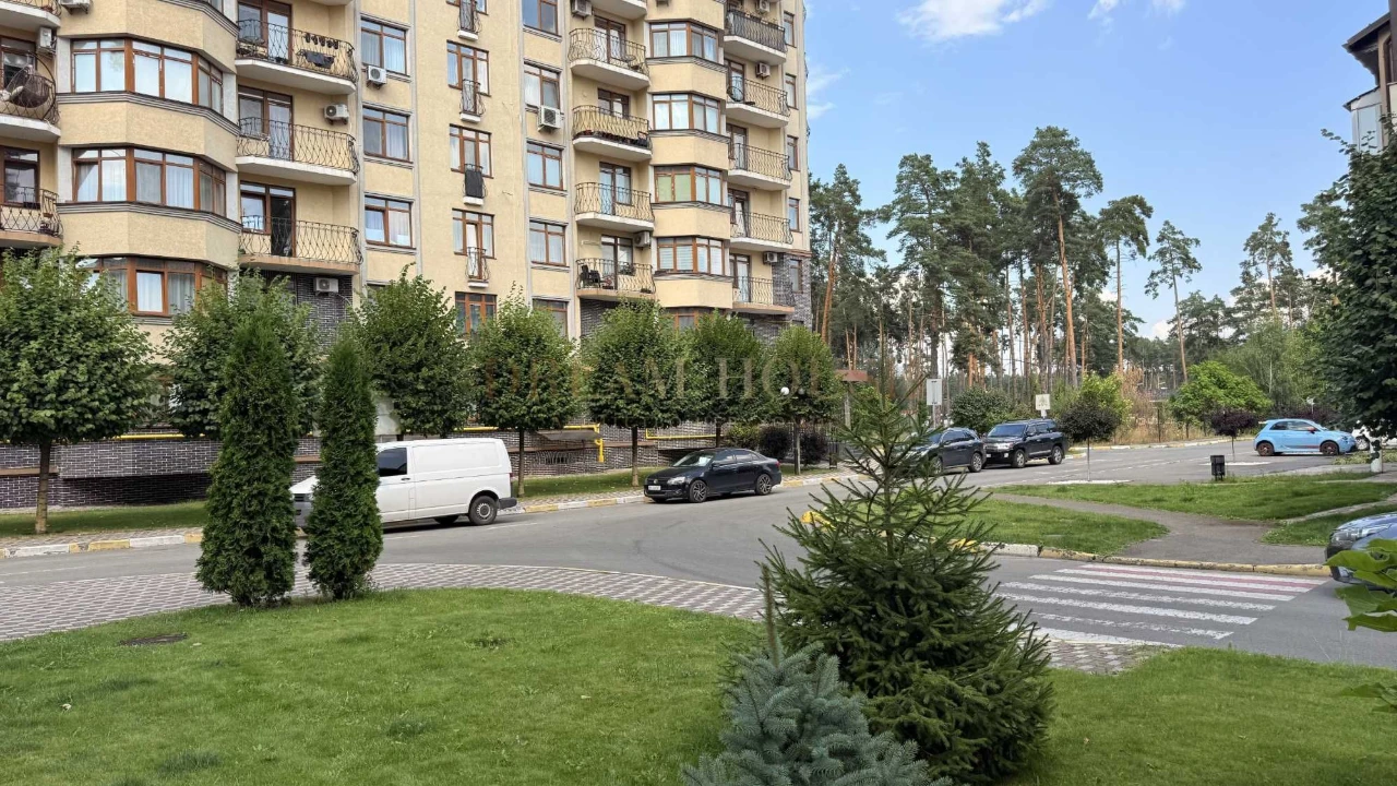 Sale of a 3-bedroom apartment in the "Rich Town" residential complex in Bucha